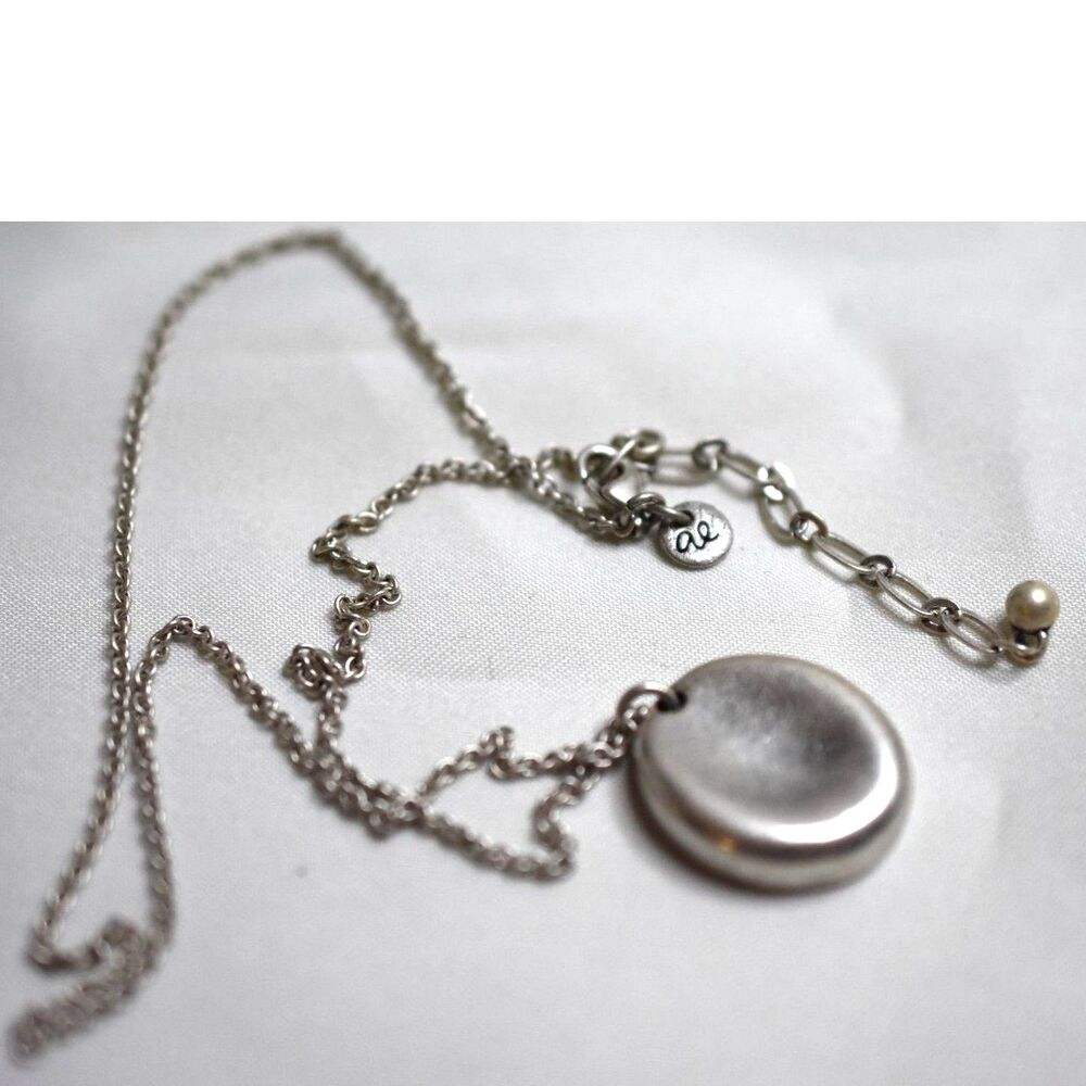 NWOT American Eagle Brushed Disc Silver Tone Pendant 16" Y2K Preppy Necklace